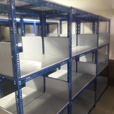 PLYWOOD CAPACITY - 200kg Per Layer