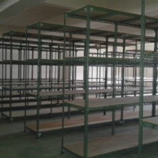 PLYWOOD CAPACITY - 200kg Per Layer