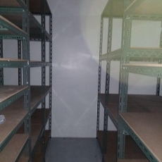 PLYWOOD CAPACITY - 200kg Per Layer