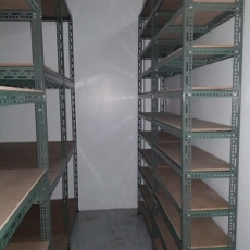 PLYWOOD CAPACITY - 200kg Per Layer