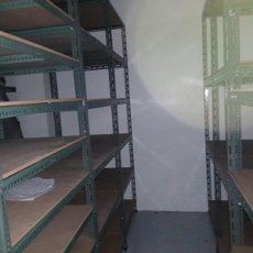 PLYWOOD CAPACITY - 200kg Per Layer