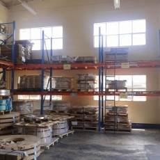Heavy Duty Pallet Racks - 2tons