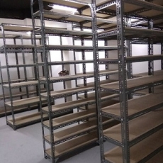 PLYWOOD CAPACITY - 200kg Per Layer