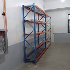 LIGHT DUTY PALLET RACKS